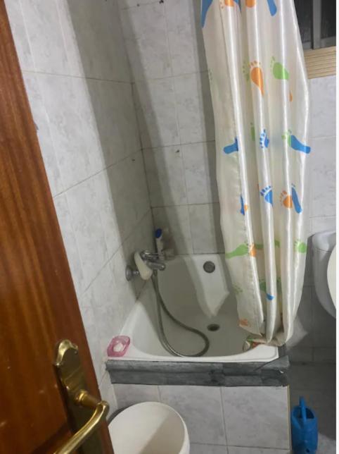 Santa Coloma de Gramanet Appartment For Stay מראה חיצוני תמונה